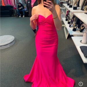 Elegant Pink Strapless Dress